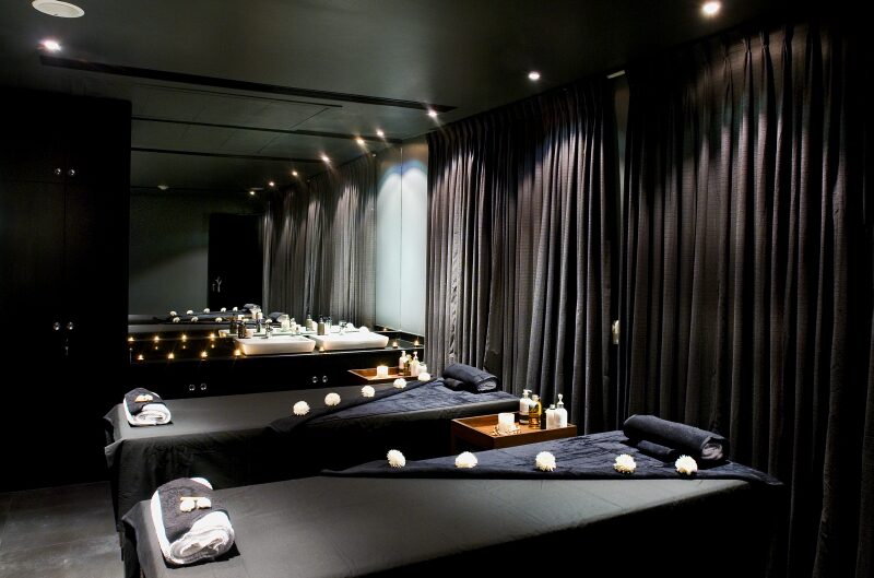THANN Spa couple treatment room