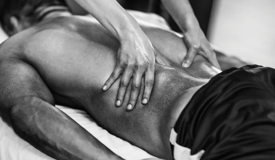 Deep tissue muscle recovery massage